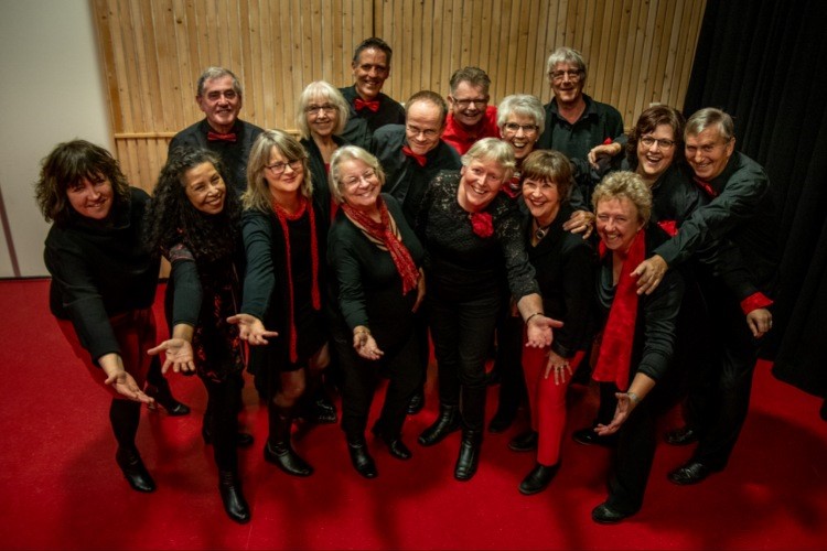 The Famondio Singers